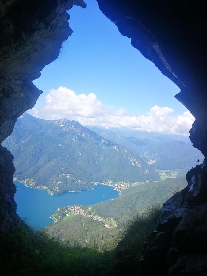 Casa Luca E Cristina Villa Mezzolago Buitenkant foto