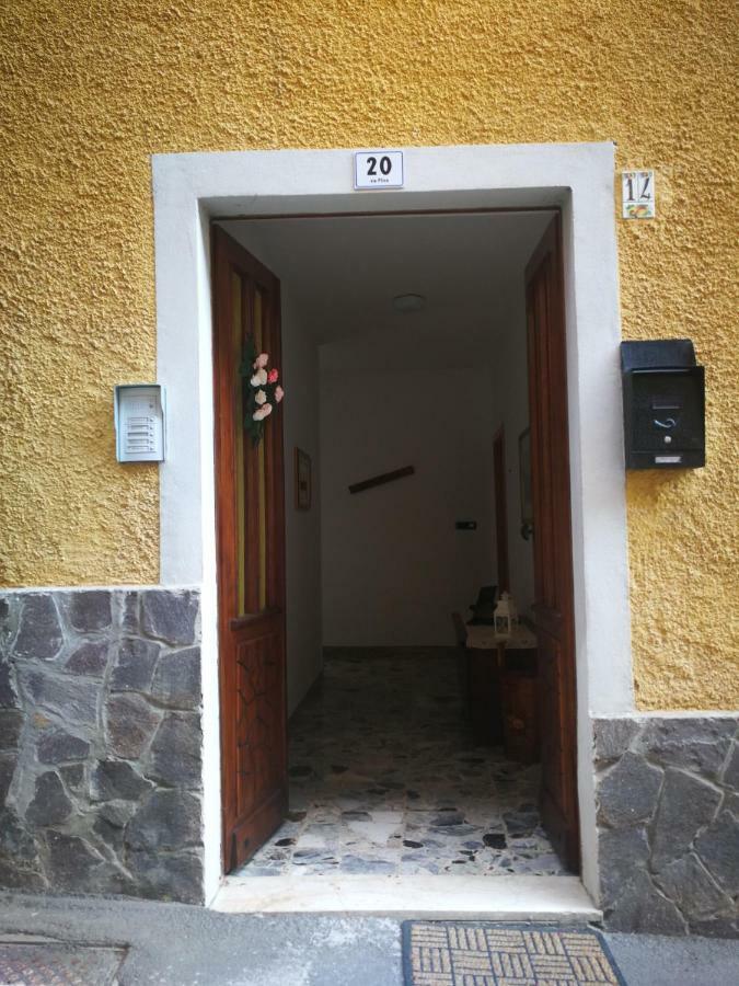 Casa Luca E Cristina Villa Mezzolago Buitenkant foto