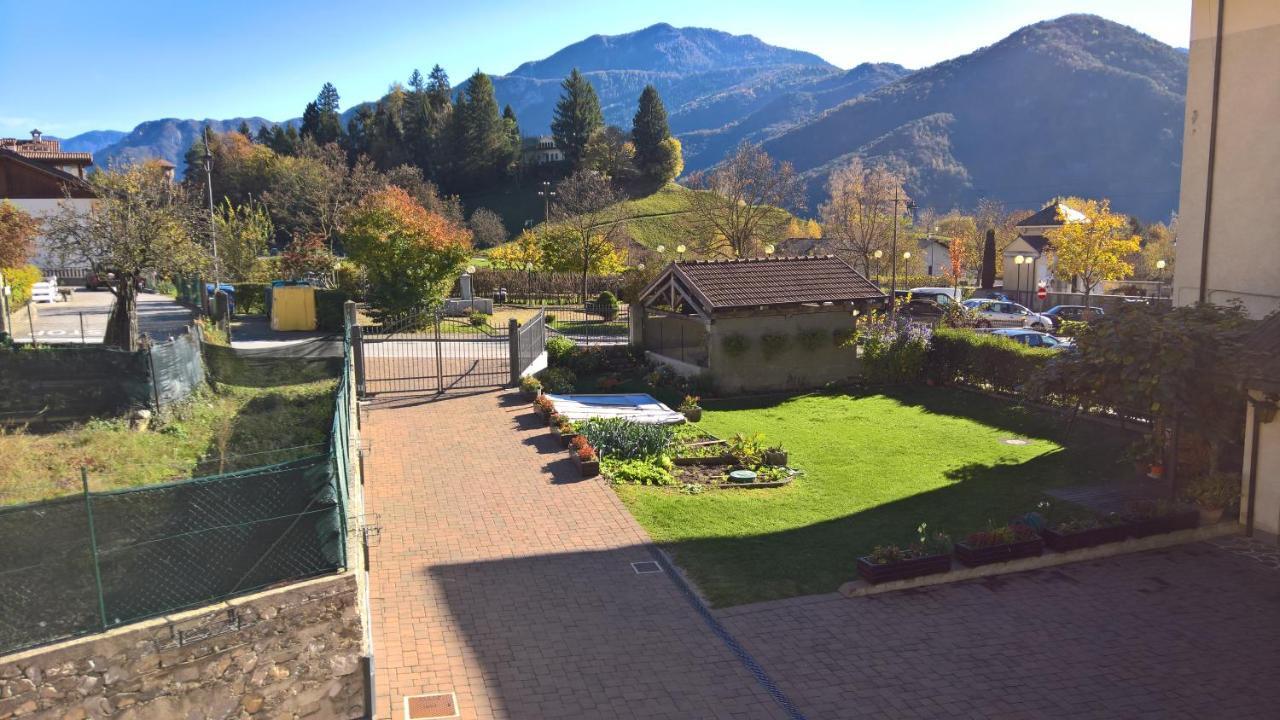 Casa Luca E Cristina Villa Mezzolago Buitenkant foto