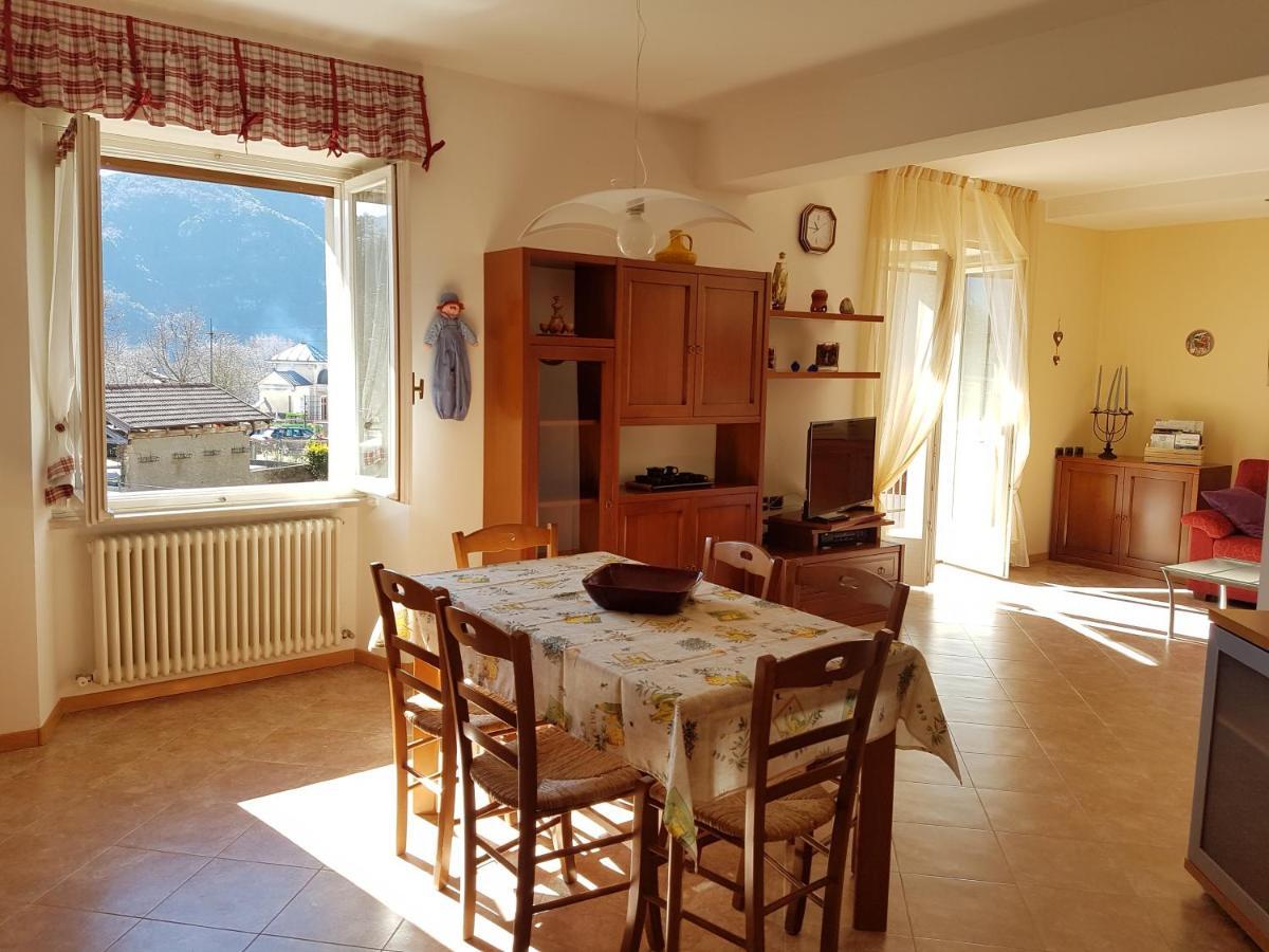 Casa Luca E Cristina Villa Mezzolago Buitenkant foto